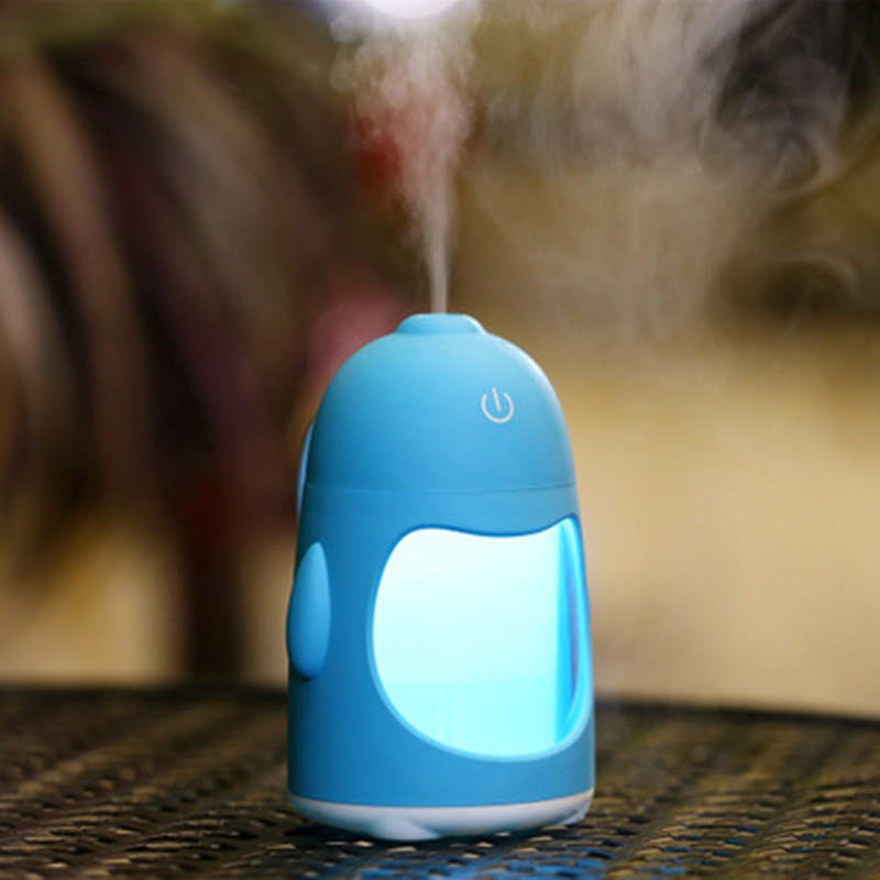 Penguin-Shaped Car USB Humidifier For Home And Office