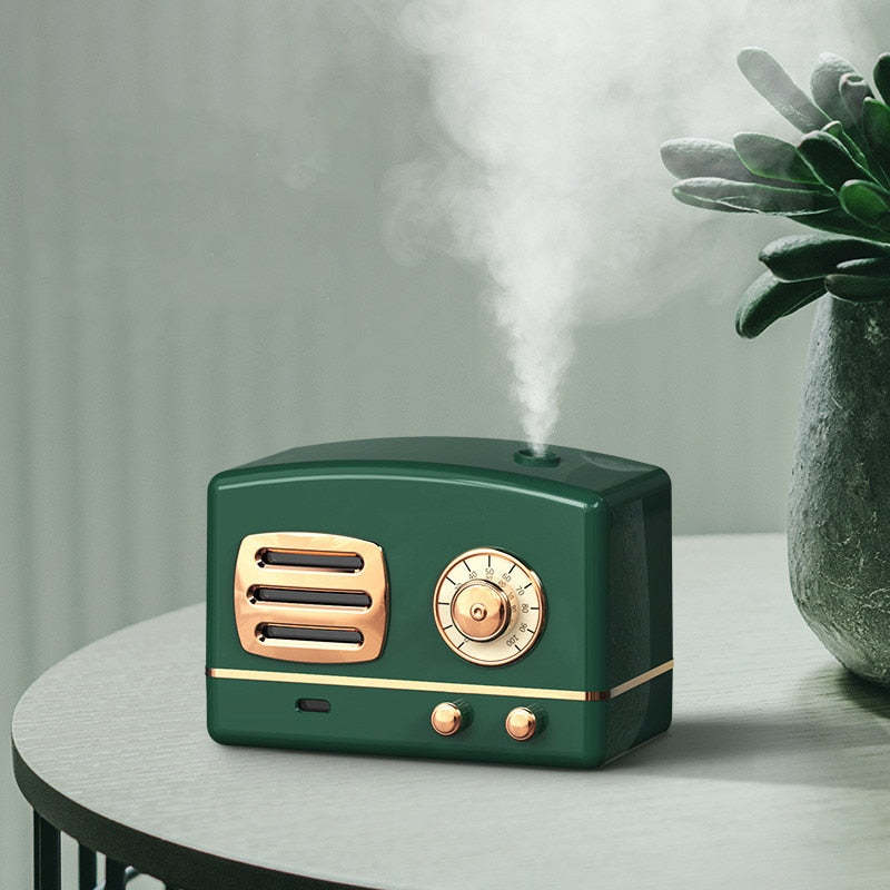 Retro-Style Portable Humidifier For Home And Office Use